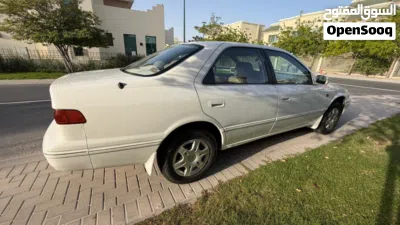 Toyota Camry GLI 4