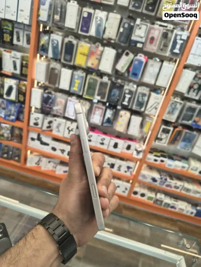 iphone 17 pro max 256g sliver esim بطارية 100% جهاز وكالة خالي من خدوش 2