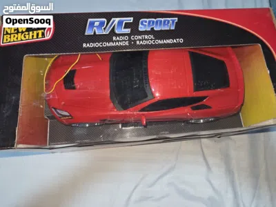 سيارة كورفيت حمراء بالتحكم عن بعد (ريموت كنترول) Remote controlled red corvette car 2
