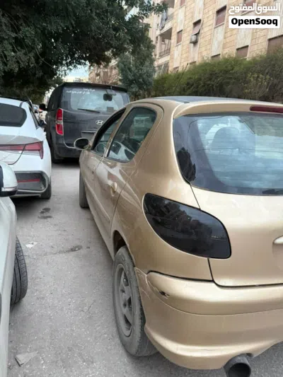 Peugeot 206 Base 3