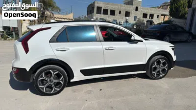 Kia Niro EX 2