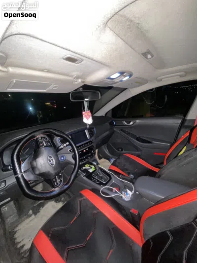 Hyundai Ioniq Standard 4