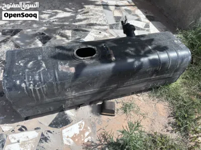 تنك كيا بونقو نضيف للبيع معاه قواعد والسبت من غير عوامة 2