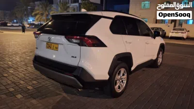 Toyota RAV 4 XLE 4