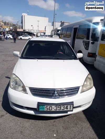 Mitsubishi Lancer ES 2