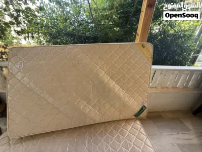 فرشات زمبركيه نوعيه ممتازه بحاله الجديد عدد2مقاس مفرد ونص 4