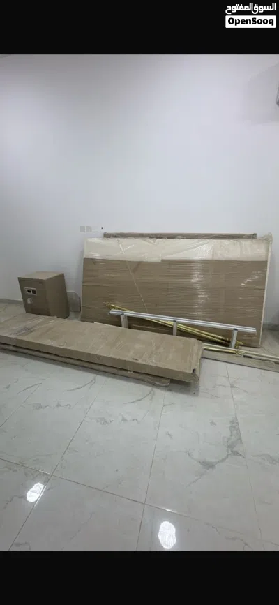 اثاث مستعمل يحتوي من شبريه وملحقاته 3