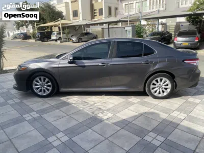 Toyota Camry LE 4