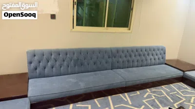 طقم كنب مع طاولات وفرشه 4