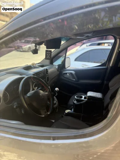 بيجو بارتنر Combi 2