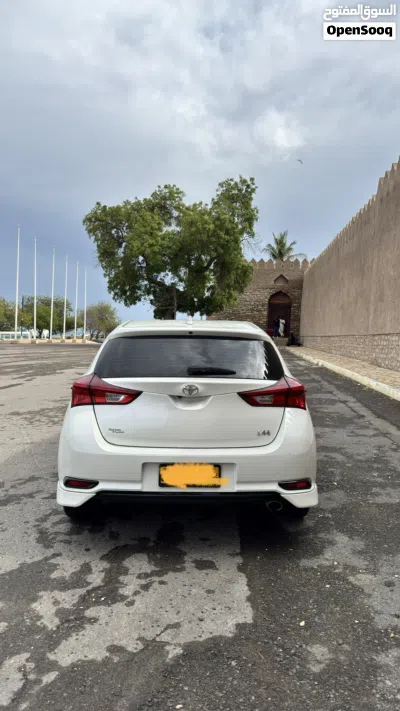 Toyota Corolla Hatchback 3