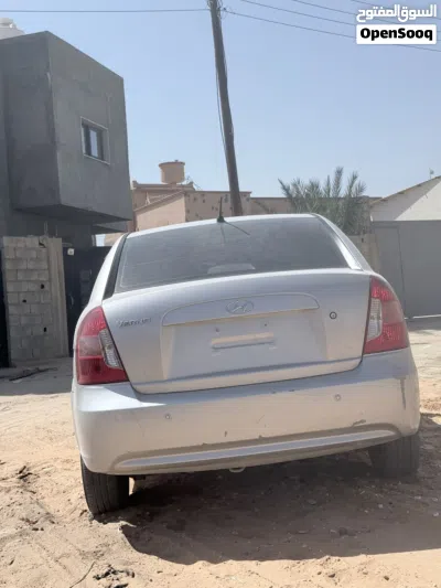 Hyundai Accent Standard 2