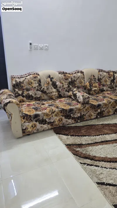 كراسي بحاله جيده ومع سجاد 3