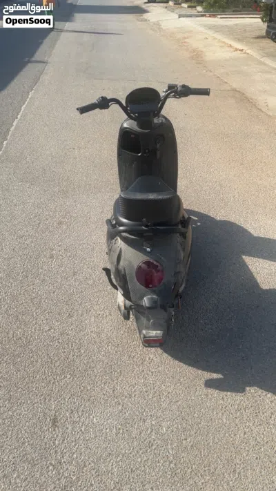 Electric scooter 60km used 1 month no warranty 180 omr 190 with delivery in seeb 4