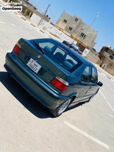 بي ام دبليو الفئة 3 318 3