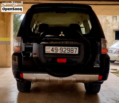 Mitsubishi Pajero GLS 4