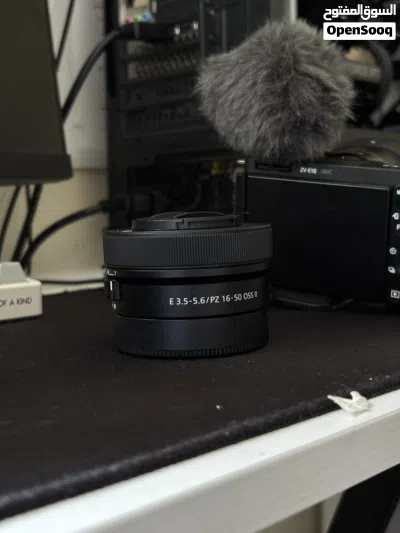 Sony kit lens 16-55 f3.5-5.6 mark ii 4