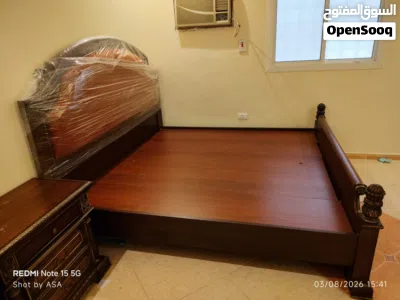 Pre-Owned Elegant Bedroom Set Excellent Condition 3