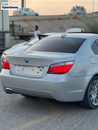 بي ام دبليو الفئة 5 528 4