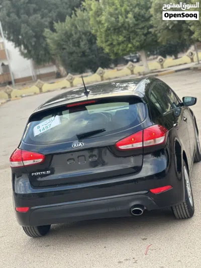 Kia Forte GT 4