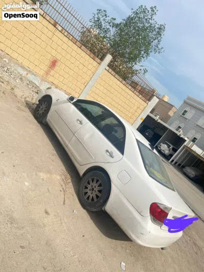 Toyota Camry GLI 3