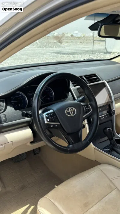 Toyota Camry XLE 4