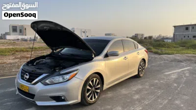 Nissan Altima SV 4