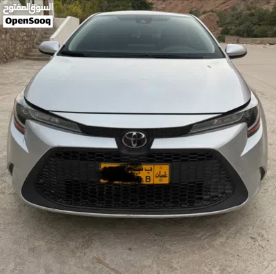 Toyota Corolla LE 4