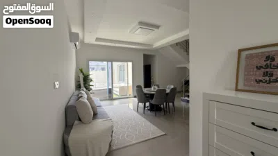 فيلا في مجمع سكني راقي للبيع 2