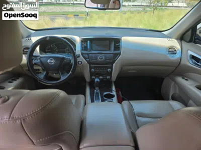 Nissan Pathfinder SV 3