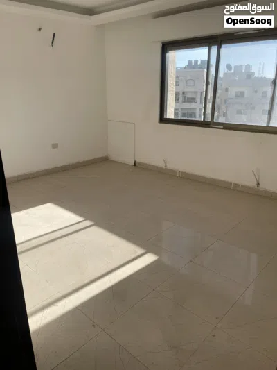 شقق جديده فاخره استثماريه لقطه للبيع ذات موقع مرغوب جدا 3