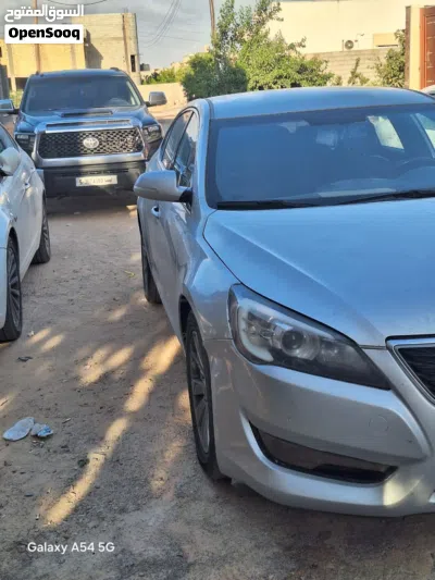 Kia Cadenza Premium 2