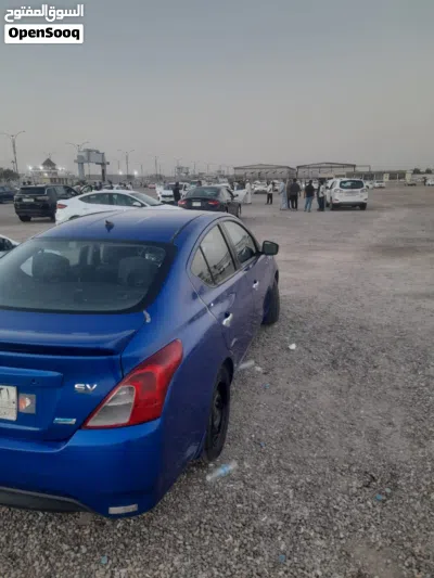 Nissan Versa SV 4