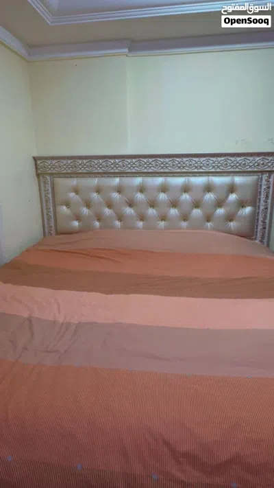 غرفه نوم كامله بحالة الجديد استعمال خفيف نظيفه جداً 2