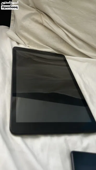 2 alcatel, 1 Lenovo tablet for sale 3 لابتوبات للبيع بحالة جيدة من الخارج 4