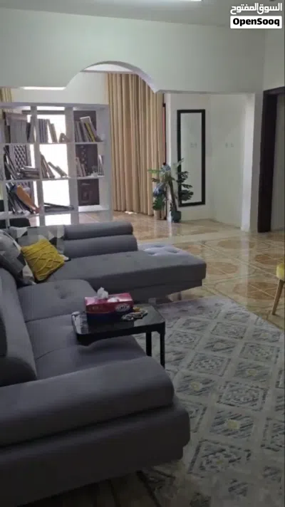 منزل للبيع في قلب المعبيله سوبر كورنر مقابل الاشارات 3