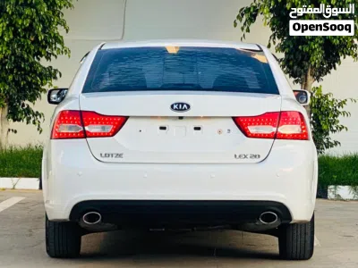 Kia Lotze 3