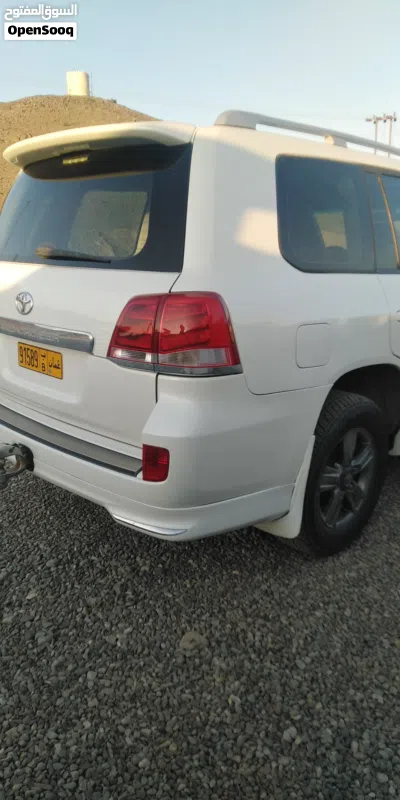 تويوتا لاند كروزر GXR 3