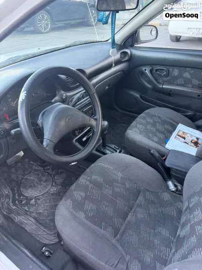 Hyundai Accent GLS 3