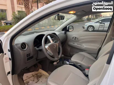 Nissan Sunny Standard 4