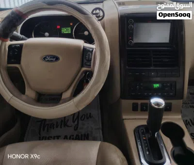 Ford Explorer Limited 4