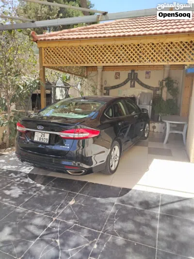 Ford Fusion SE 2