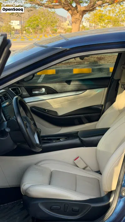 Nissan Maxima S 3