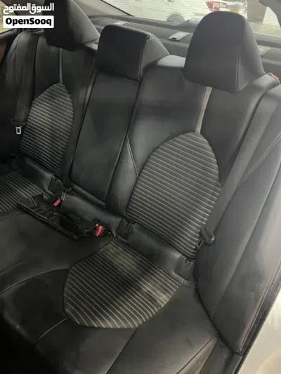 Toyota Camry SE 4