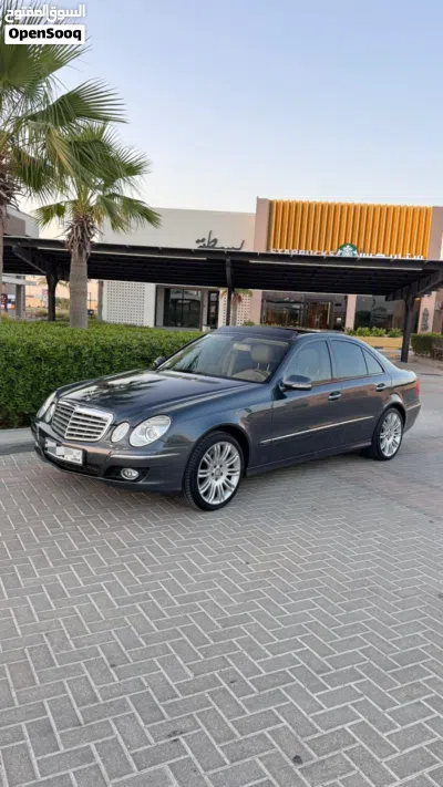 Mercedes Benz E-Class E 280 2