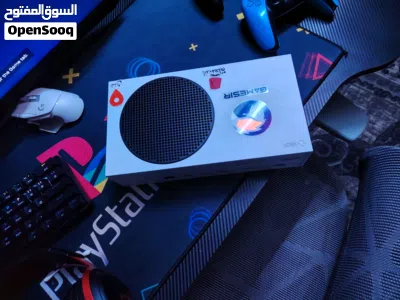 Xbox series s مستعمل مع يديتين و اشتراك قيم باس التيميت أكثر من 400 لعبه متوفره في الاشتراك 2