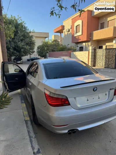 بي ام دبليو الفئة 5 530 2