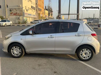 Toyota Yaris Basic 4