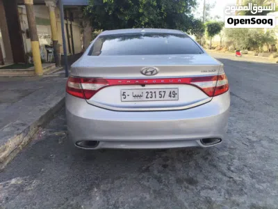 Hyundai Azera GL 3