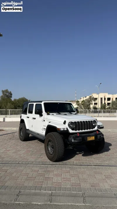 Jeep Wrangler Sahara 2